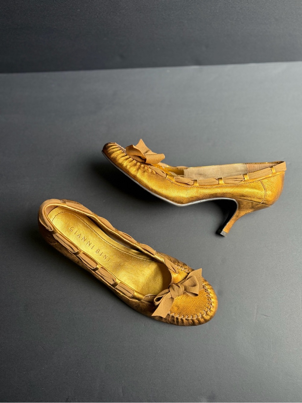 Gianni Bini Metallic Gold Bow Kitten-Heel Pumps